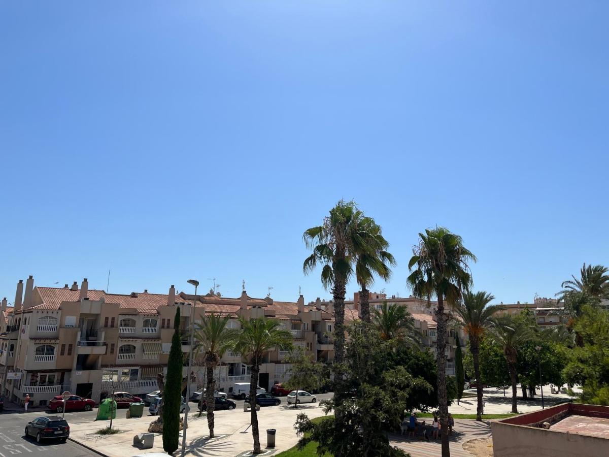 New 2022 Casanovas-Apartment Torrevieja Center Luaran gambar