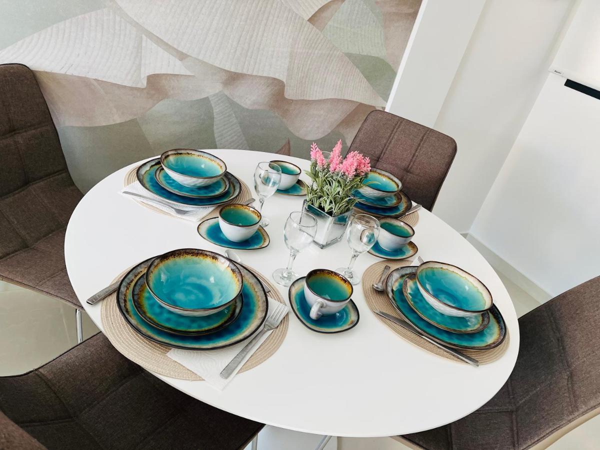 New 2022 Casanovas-Apartment Torrevieja Center Luaran gambar